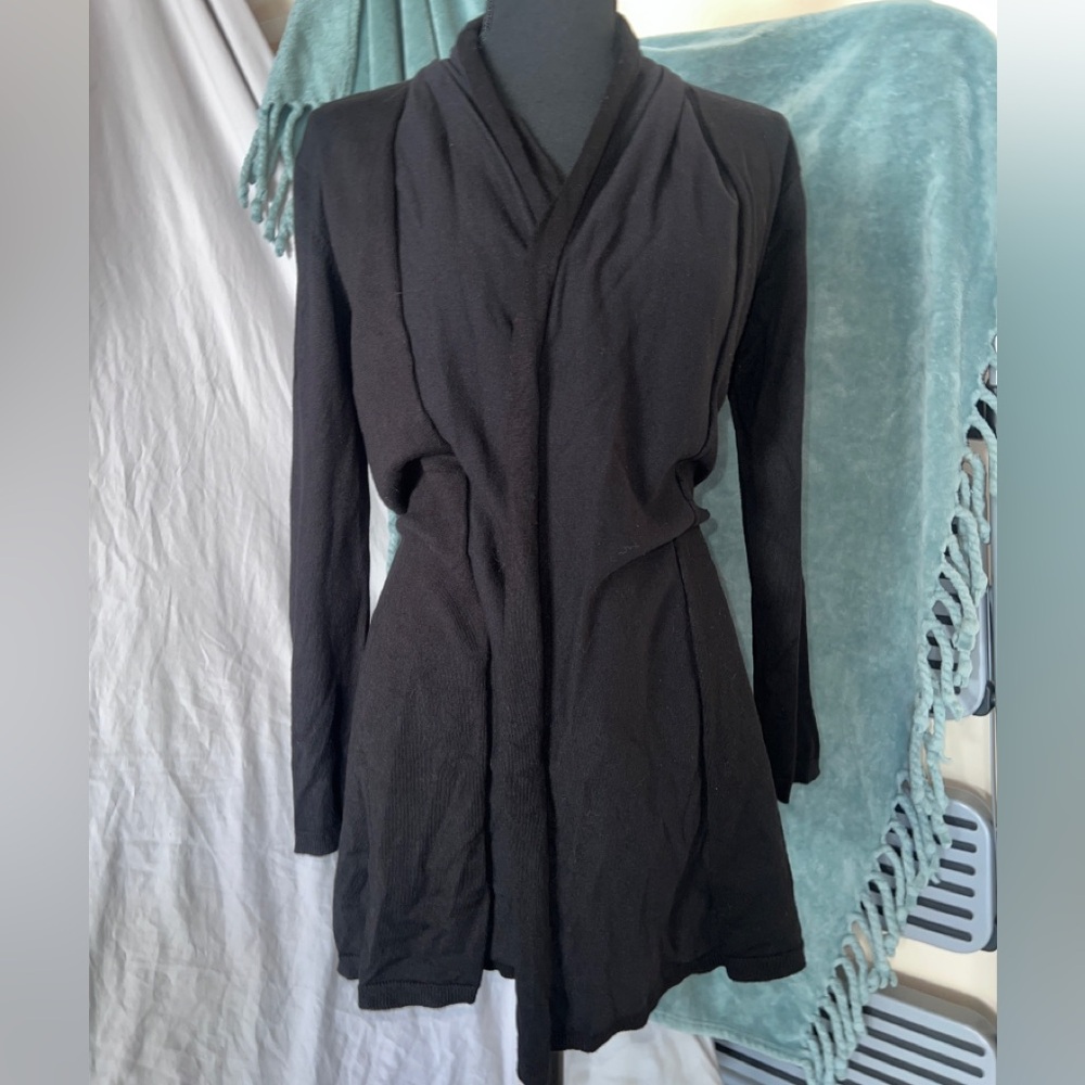 Elegant Black Zara Women's Sweater 🖤